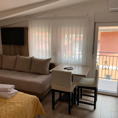 Centar Bruno Apartment Нови пазар Екстериор снимка